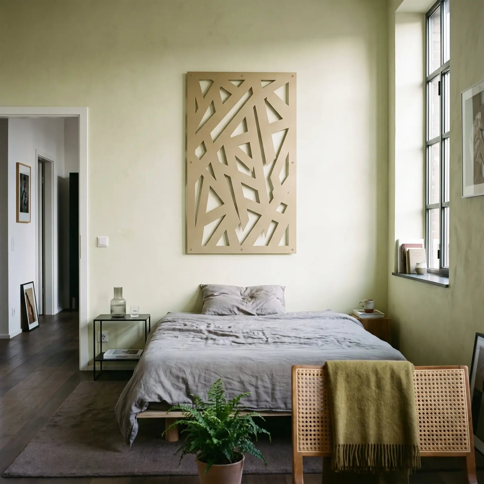 Abstract Geometric Metal Wall Art Vertical – Fracture Line, Modern Living Room Decor — 8