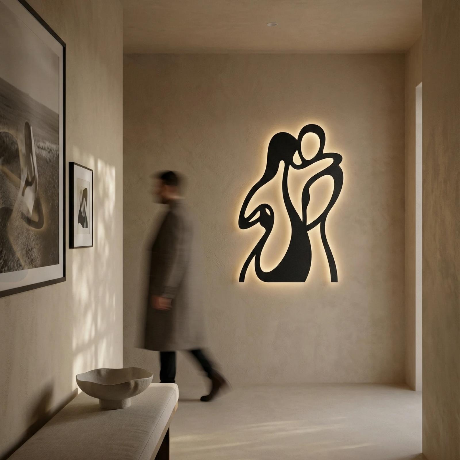 Romantic Couple Embrace Metal Wall Art – Eternal Kiss, Modern Bedroom Decor